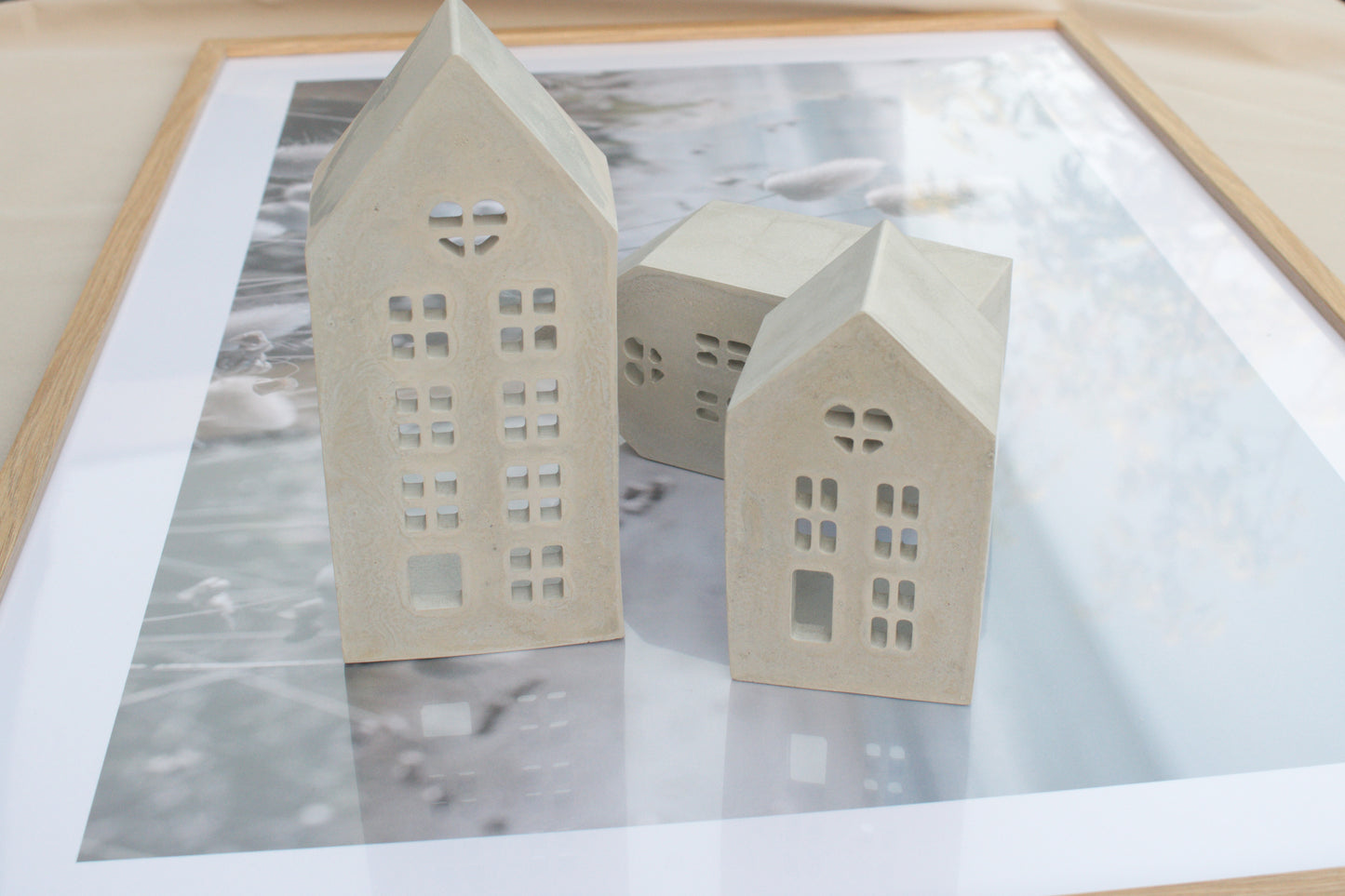 Skandi Lichterhaus aus Beton in 3 Größen, Teelichthalter & Geschenkidee