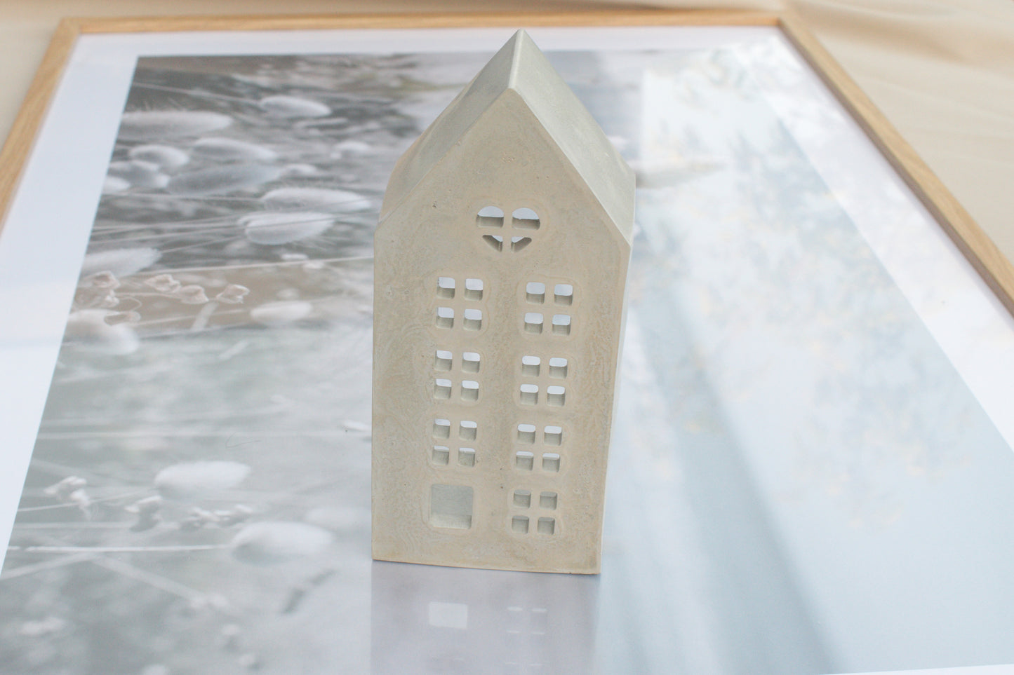 Skandi Lichterhaus aus Beton in 3 Größen, Teelichthalter & Geschenkidee