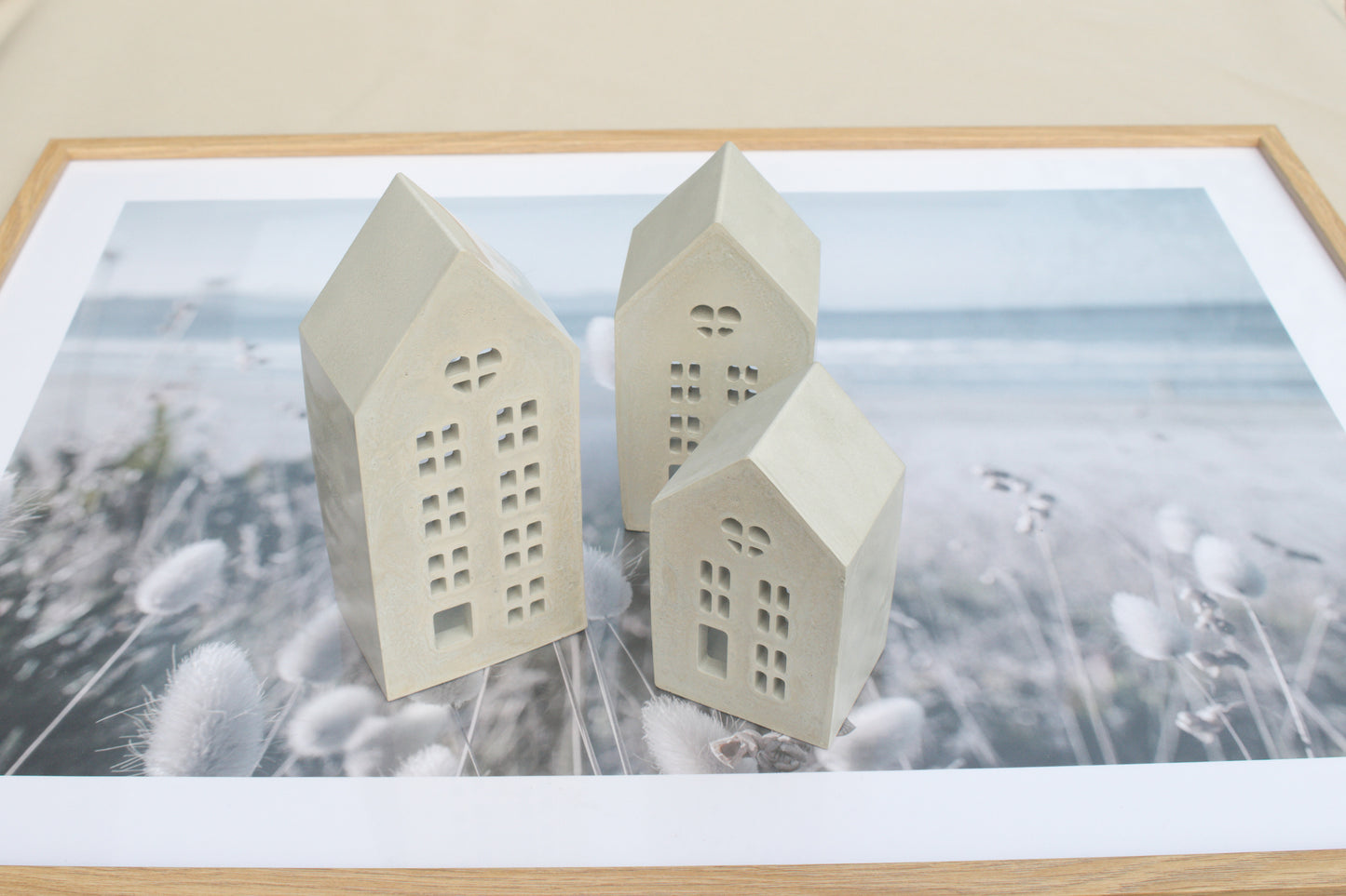 Skandi Lichterhaus aus Beton in 3 Größen, Teelichthalter & Geschenkidee