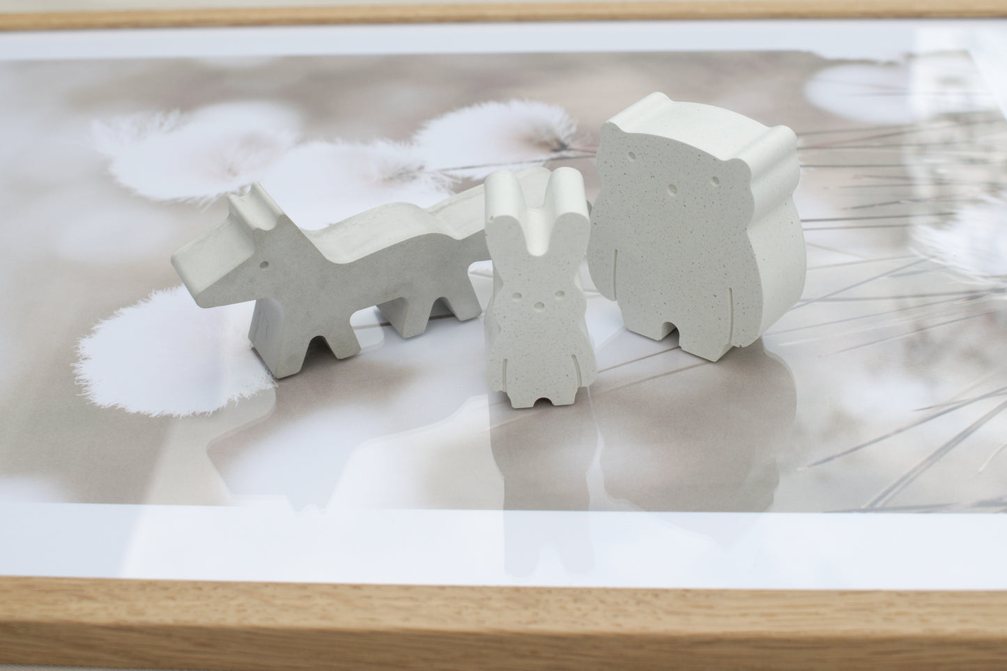 Waldtier-Set aus Beton – 6 handgemachte Tiere in Weiß & Grau, Skandi Deko, Geschenk zur Geburt