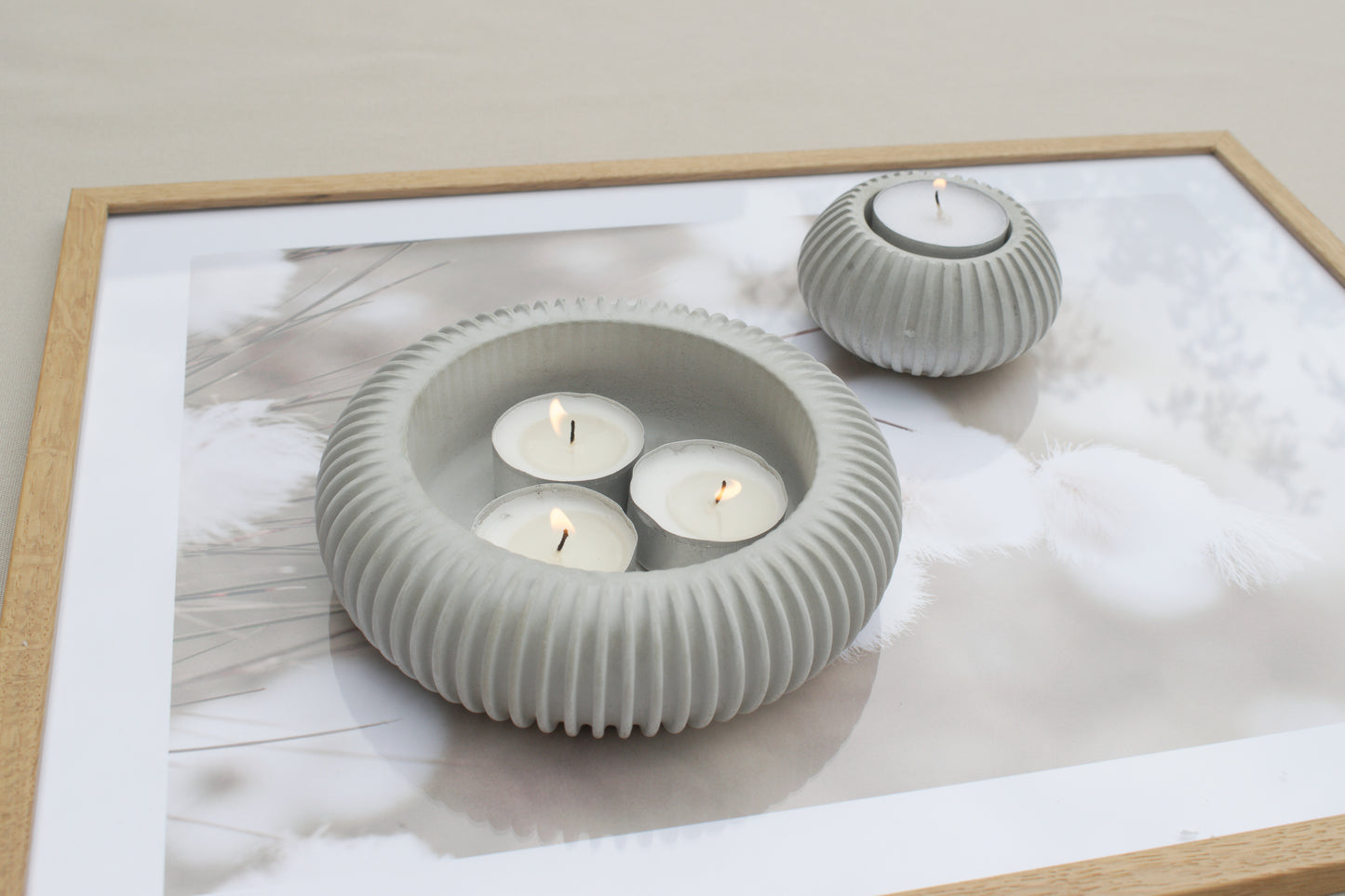 Geriffelte Schale und Teelichthalter aus grauem Beton – Skandi Deko, minimalistisch, elegant