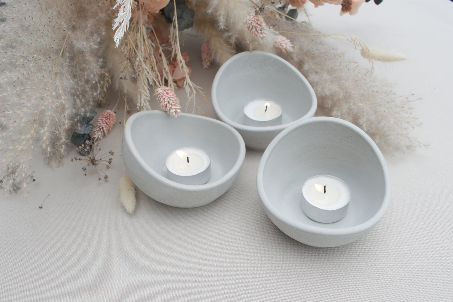 Set of 2 Candle Holders made of Grey Concrete – Tealight Holders Scandinavian Industrial Style – Table Decoration Living Room – Minimalist Decor Gift Idea