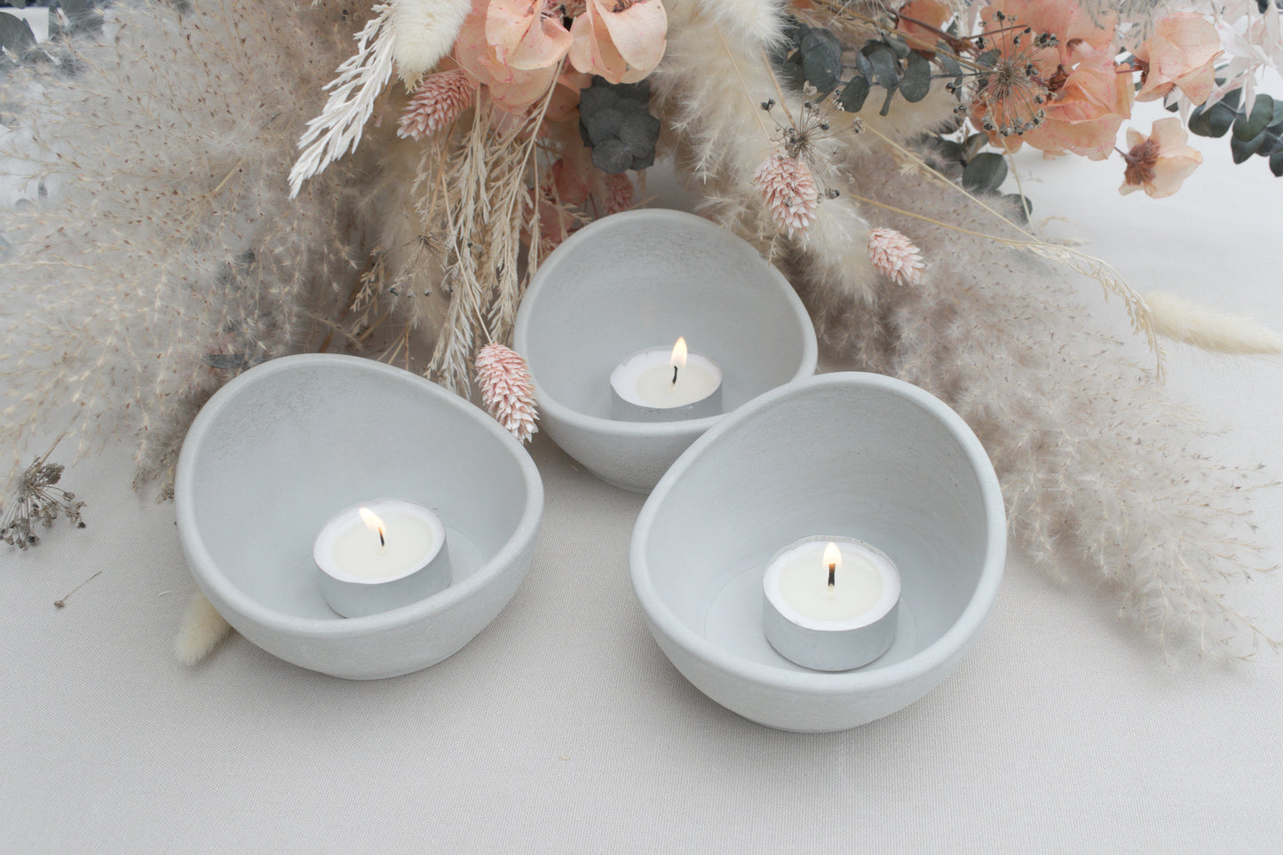 Set of 2 Candle Holders made of Grey Concrete – Tealight Holders Scandinavian Industrial Style – Table Decoration Living Room – Minimalist Decor Gift Idea