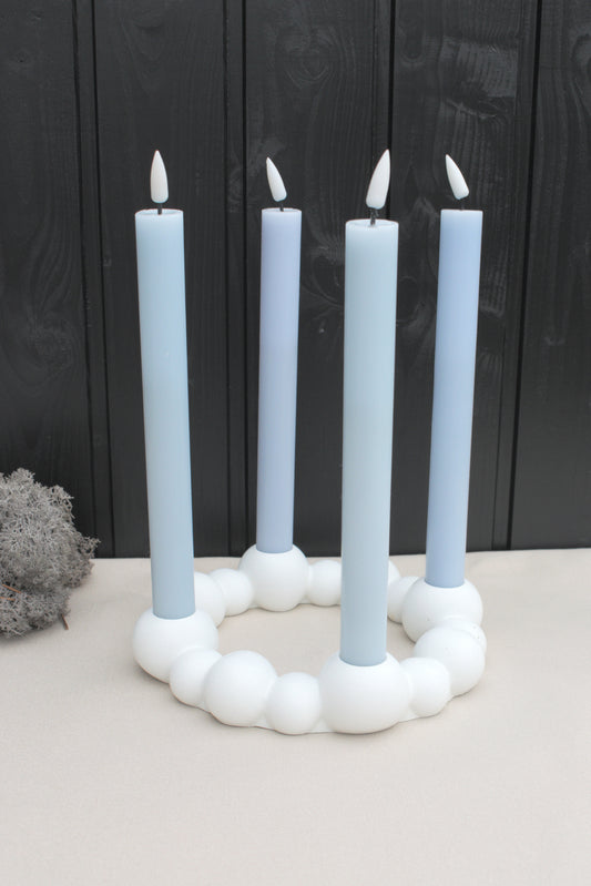 Skandinavischer Kerzenhalter aus weißem Beton