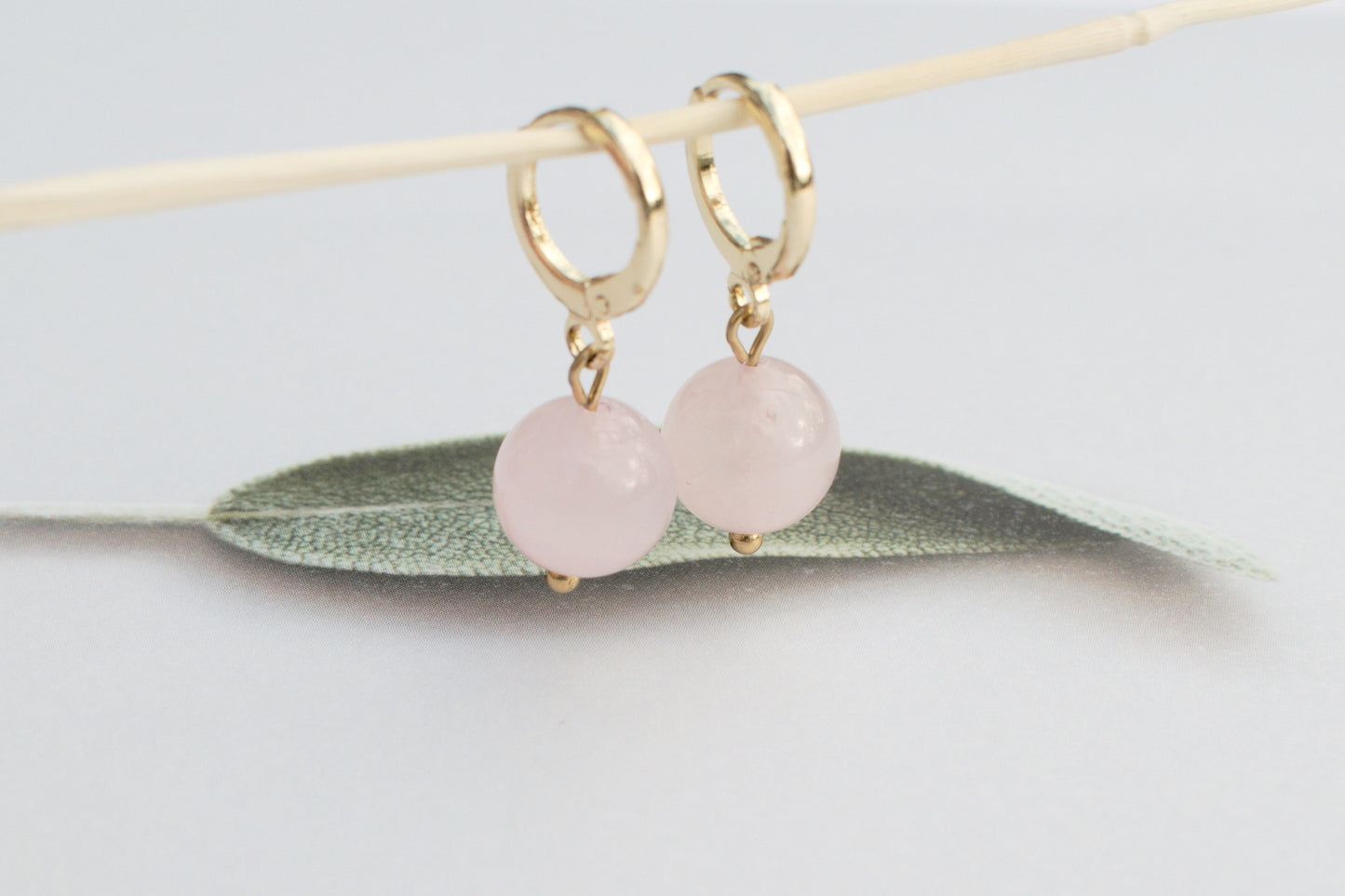 Handgefertigte Kette mit natürlichem Rosenquarz – Stein der Liebe, Hochzeitsschmuck