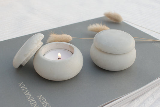 Kerzenhalter Set aus grauem Beton für Dein Skandi zu Hause
