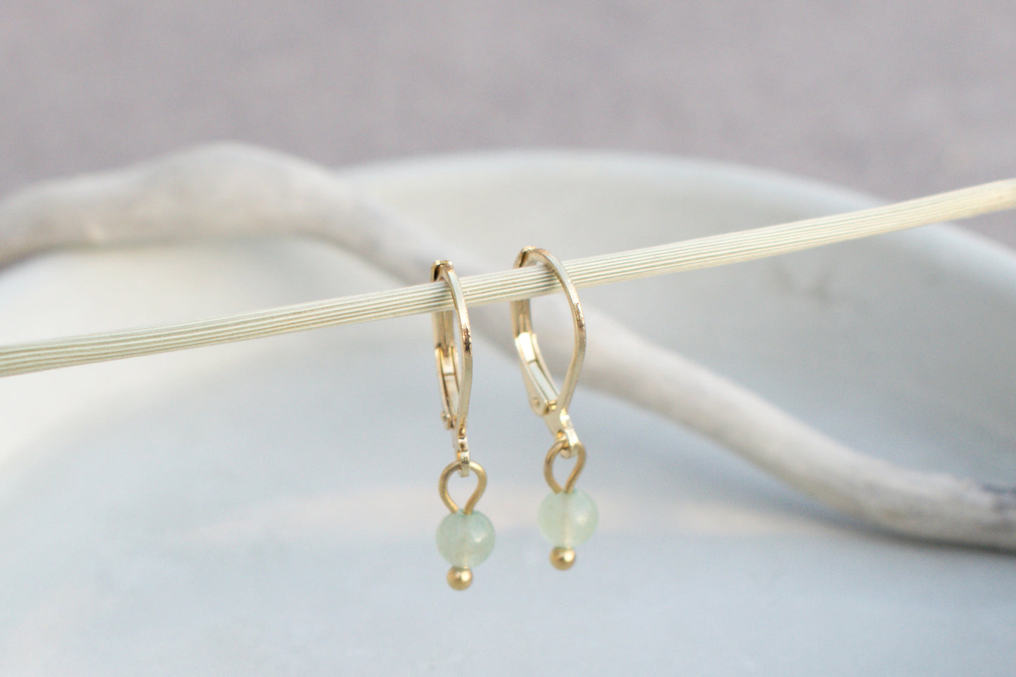 Gold grüne Hängeohrringe mit Aventurin – vergoldeter Edelstahl