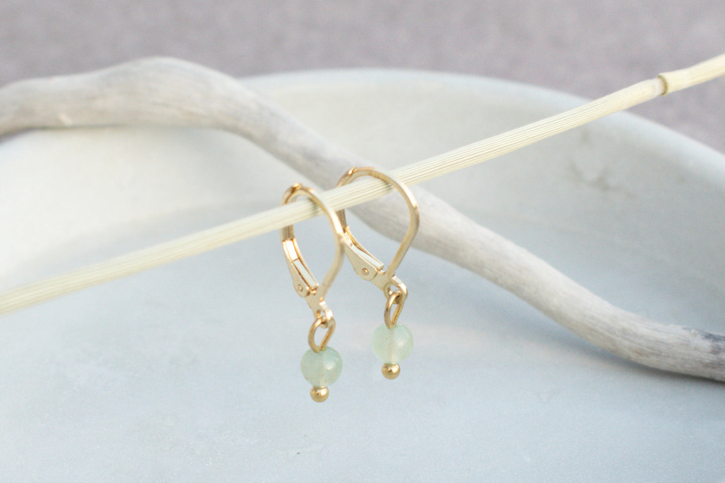 Gold grüne Hängeohrringe mit Aventurin – vergoldeter Edelstahl