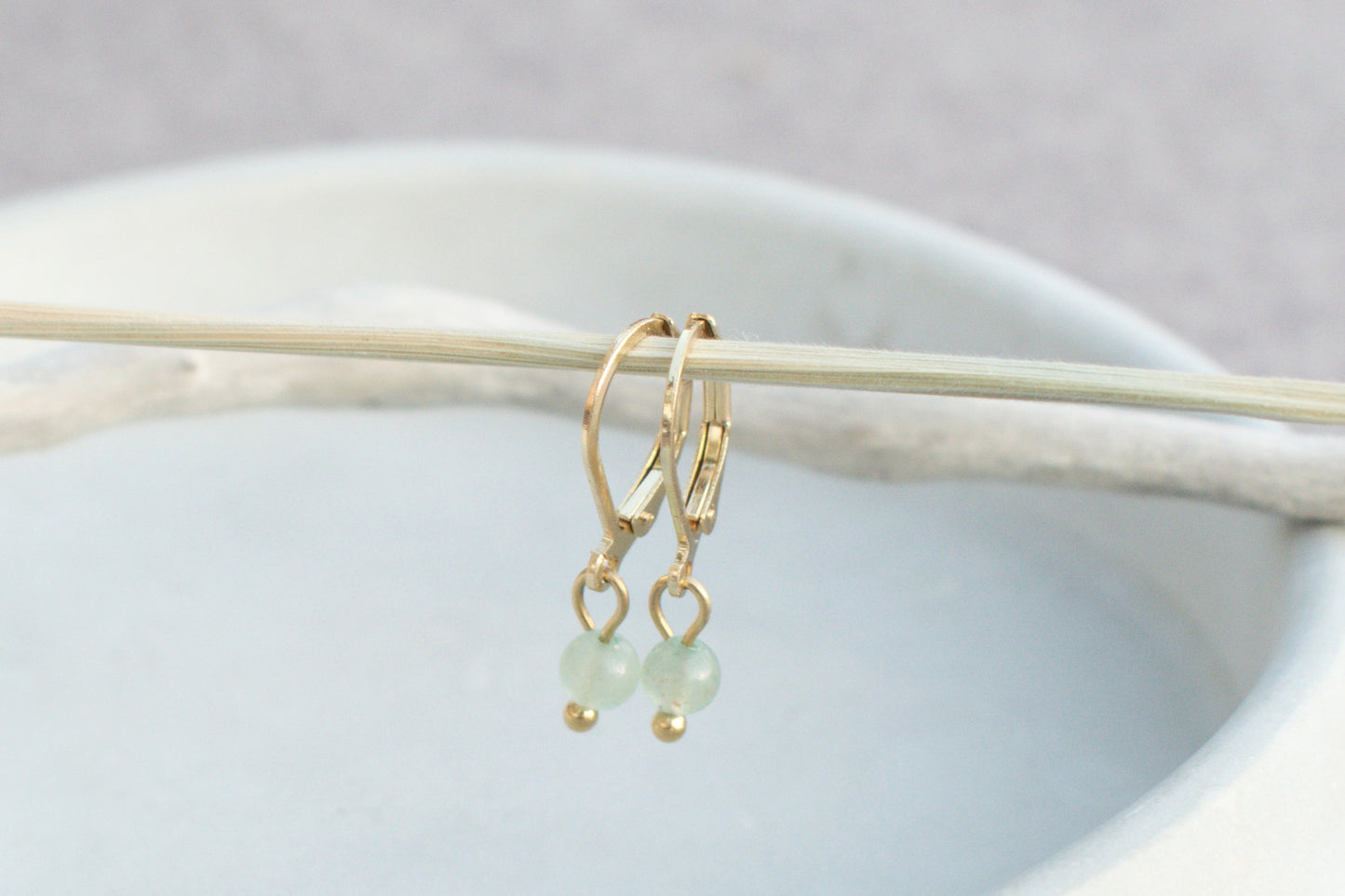 Gold grüne Hängeohrringe mit Aventurin – vergoldeter Edelstahl