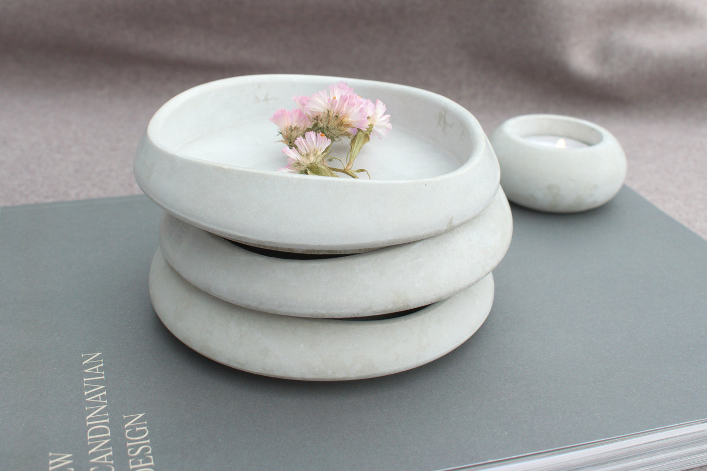 Handgemachte Dekoschale bzw. Schmuckschale aus Beton zur Deko, für Schlüssel, Schmuck