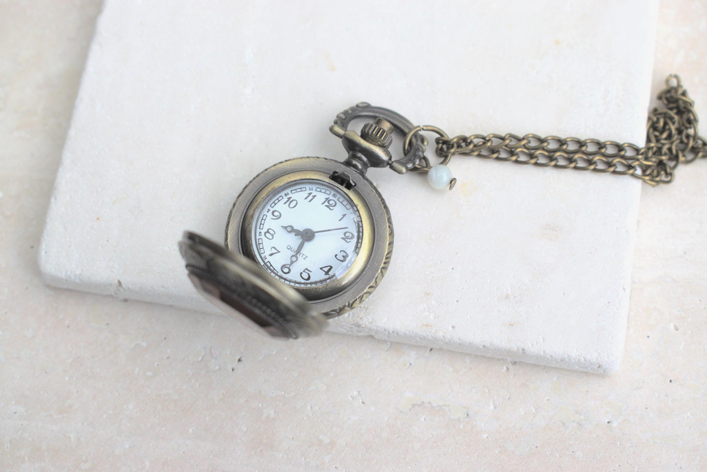 Kettenuhr Damen Perlmutt, Kettenuhr Damen vintage, Damen Kettenuhr rosa, Umhängeuhr Damen, Geschenk für Sie