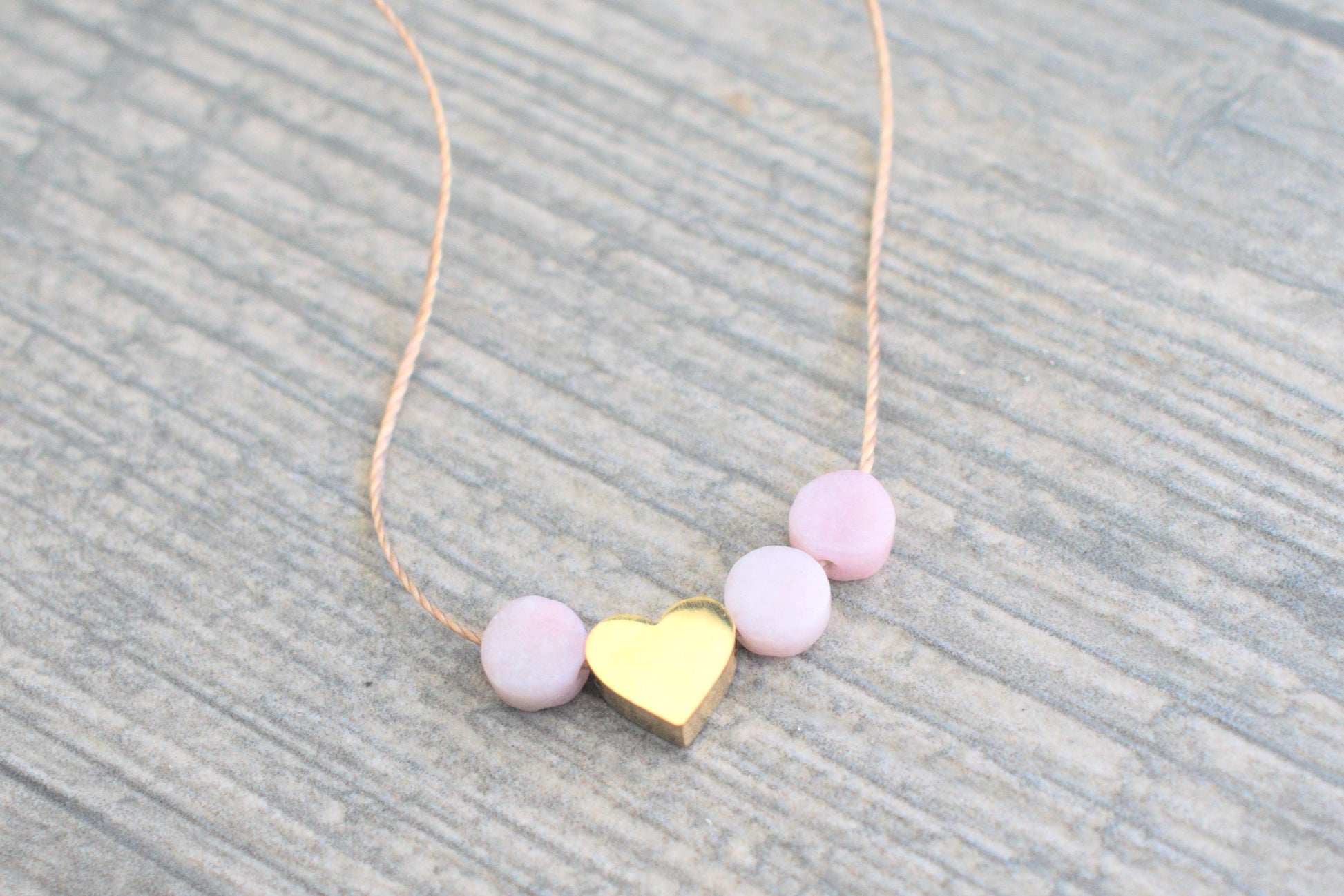 Halskette mit rosa Opalen, Halskette mit Herz Damen, echte Opal Kette