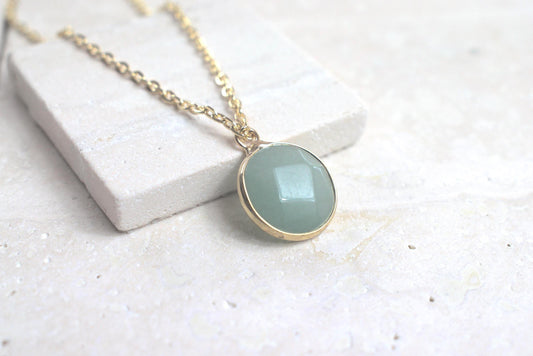 Goldene Kette mit Aventurin, Edelsteinschmuck, Aventurin Schmuck, Kette mit Edelstein, Damenkette mit Aventurin